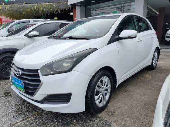 HYUNDAI HB20S 1.0 COMFORT PLUS 12V FLEX 4P MANUAL HYUNDAI HB20S 1.0 COMFORT PLUS 12V FLEX 4P MANUAL